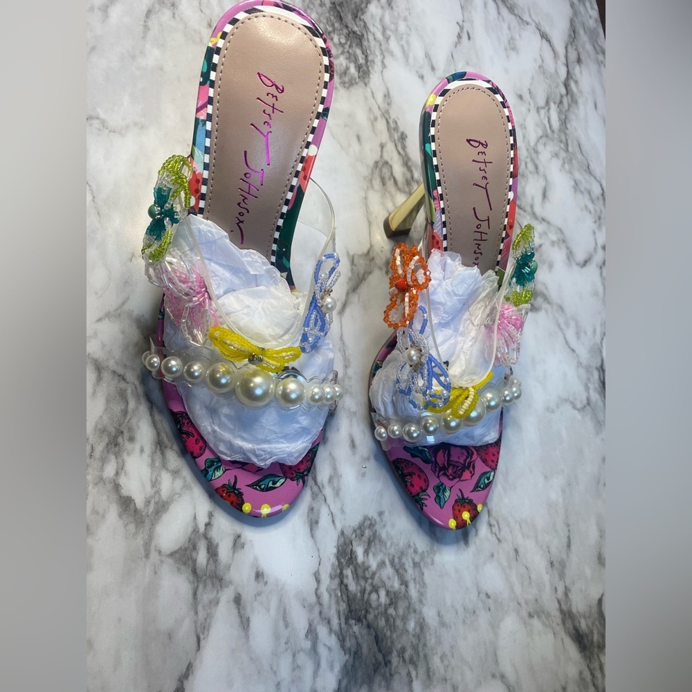 New Betsey Johnson womens Goldiee Heeled Sandal - Picture 7 of 15
